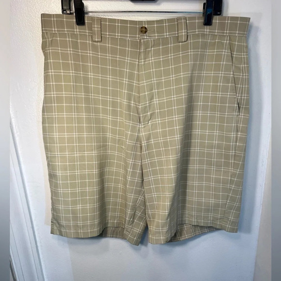 Pro tour, 36, 4 Pocket Belt Loop, button zip olive-tan plaid golf shorts - Picture 3 of 7
